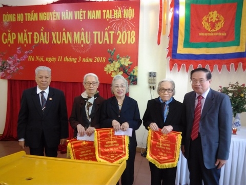 DÒNG HỌ TRẦN NGUYÊN HÃN HÀ NỘI GẶP MẶT ĐẦU XUÂN MẬU TUẤT 2018